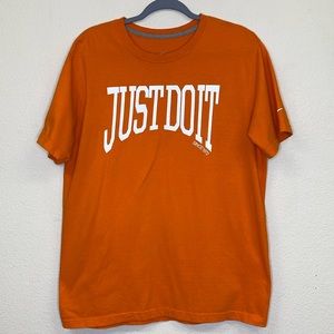 Nike Tee Shirt Men's Large